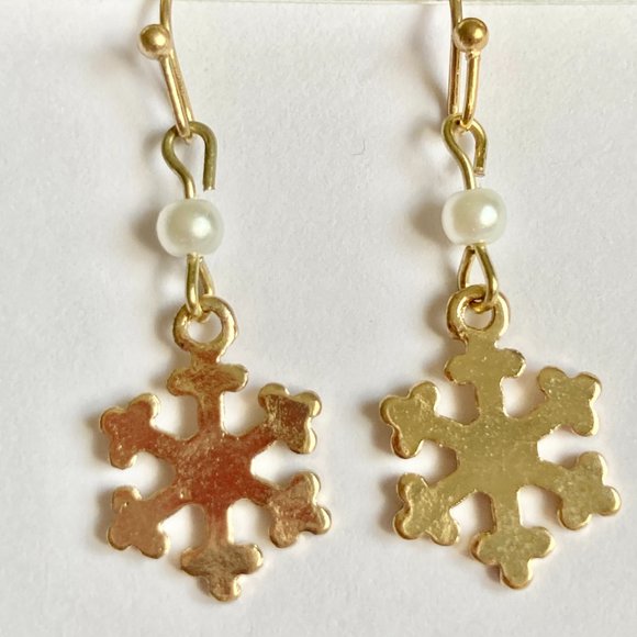 Snowflake Earrings Gold Plated Pearl White Glass Beads Christmas Winter Snow - Picture 8 of 12